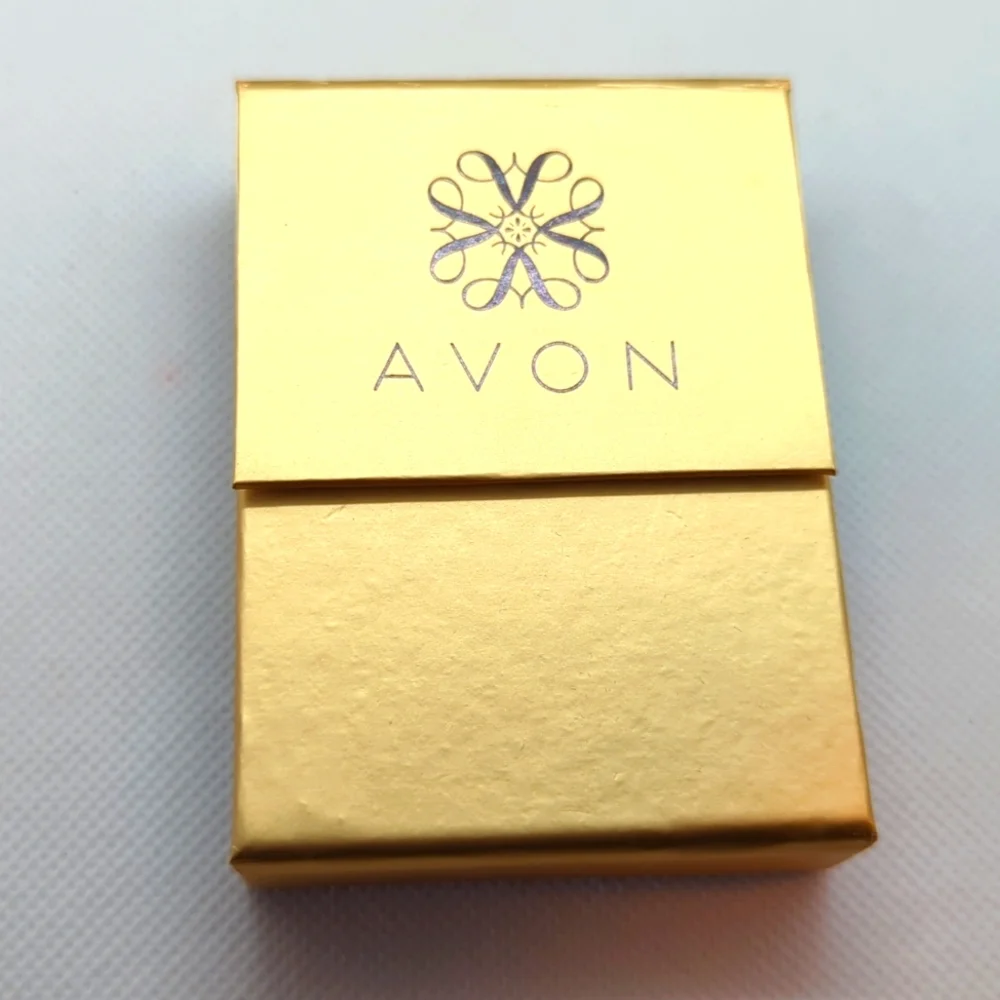 Avon Signature Collection Square Pendant - Picture 3 of 7